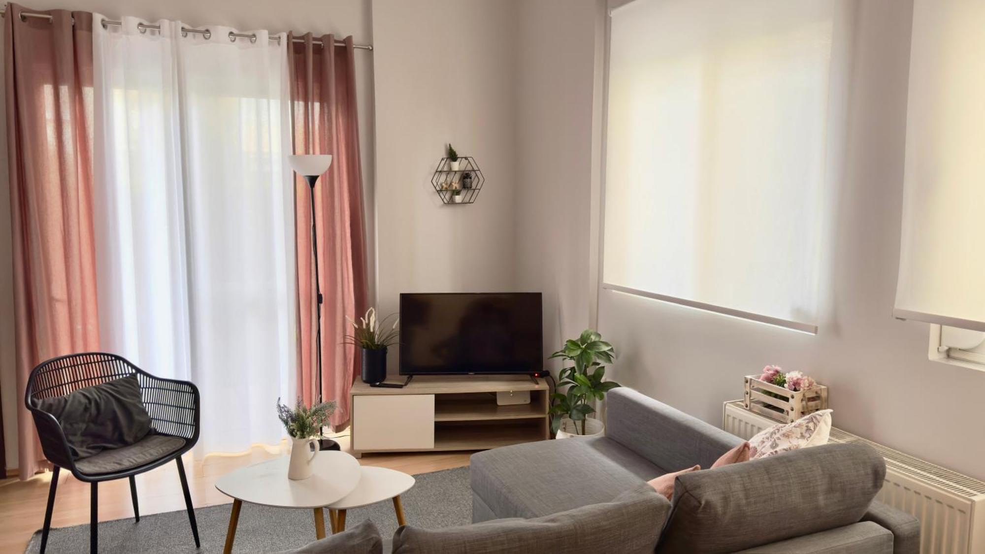 Elegant Glyfada Apartment-Private Garden-Near Metro Афины Экстерьер фото